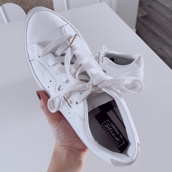 Adidas Super Sleek Size 6 Sneaker - Picture 3 of 4